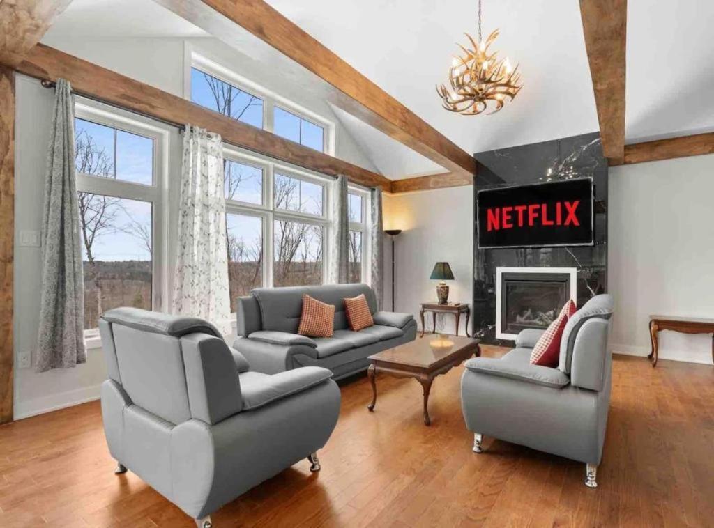 Muskoka Retreat Stunning Hilltop Views Хантсвилл Экстерьер фото