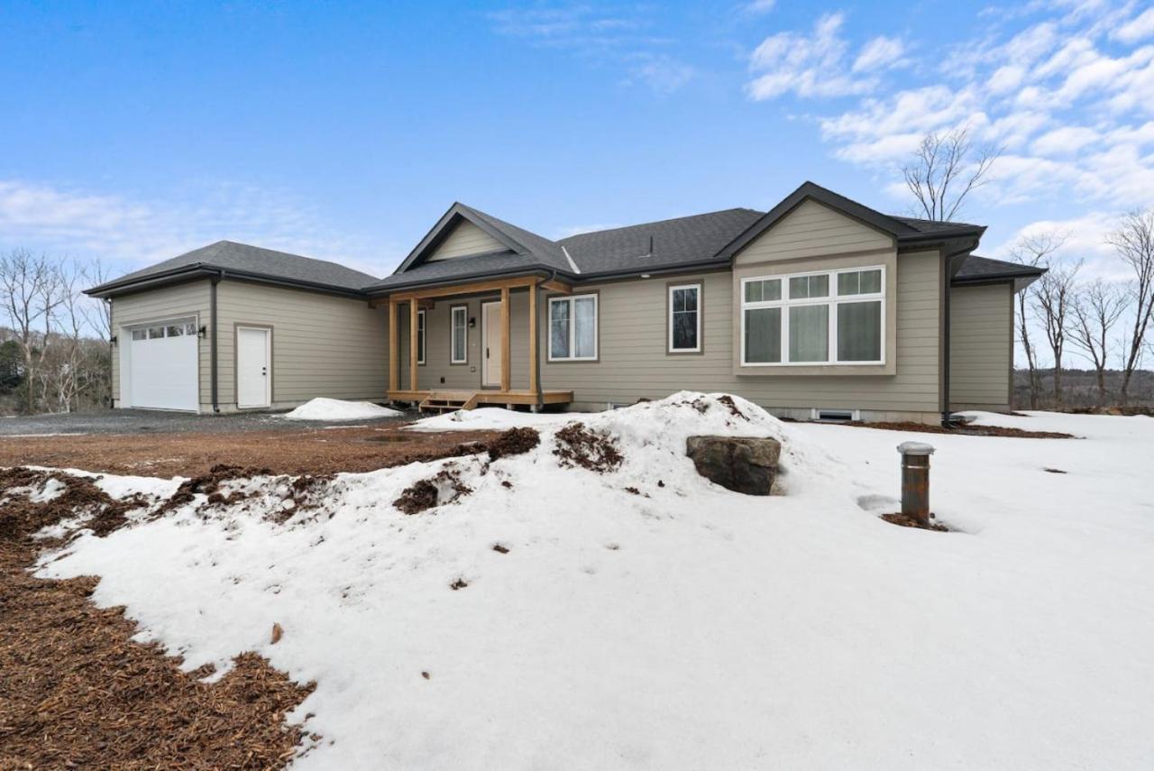 Muskoka Retreat Stunning Hilltop Views Хантсвилл Экстерьер фото